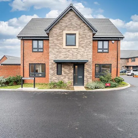 Stoke Gifford House Ideal For Contractors & Bristol