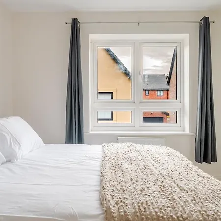 Stoke Gifford House Ideal For Contractors & Hébergement de vacances Bristol